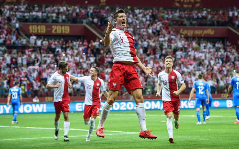 World Cup 2022: Poland with England for the first place in the group
