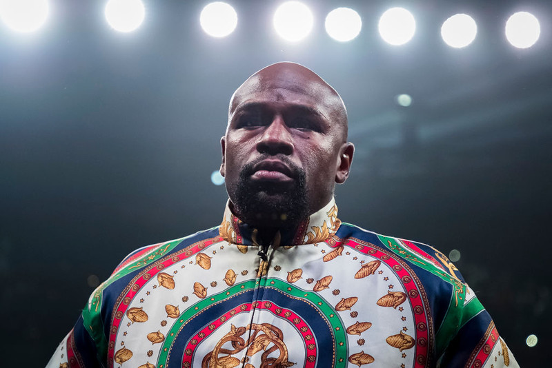 Mayweather Jr. stoczy pokazową walkę z youtuberem Paulem