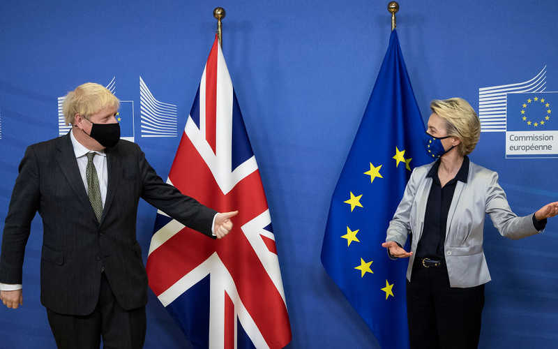 Boris Johnson and EU set Sunday deadline to decide on Brexit deal