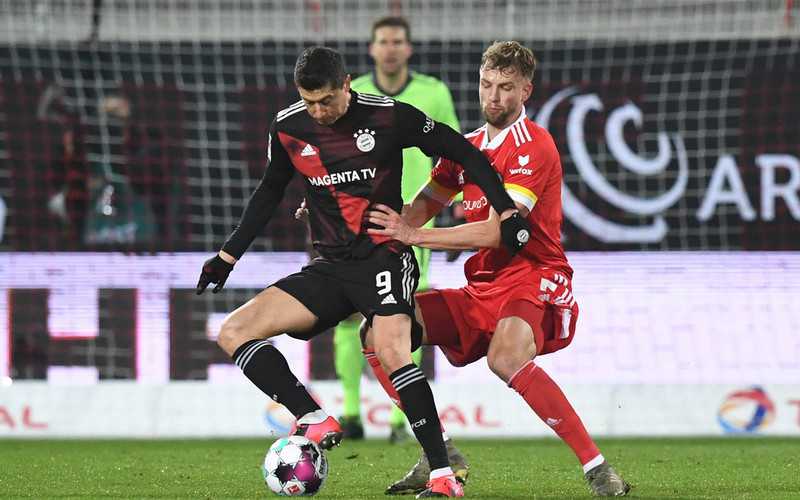 Bayern's Lewandowski salvages 1-1 draw at Union Berlin