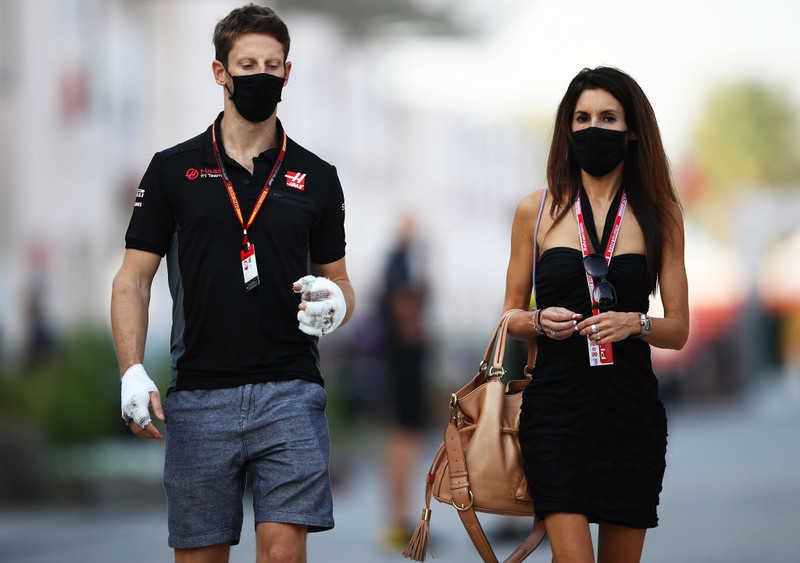 Formuła 1: Romain Grosjean będzie miał operowaną lewą dłoń