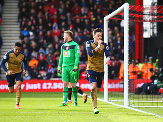 Boruc w minutę wpuścił dwa gole. Arsenal na podium tabeli