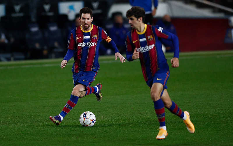 Messi wyrównał rekord Pelego, remis Barcelony z Valencią