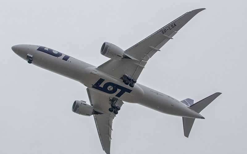 LOT will deploy its largest plane for the afternoon flight from Warsaw to London