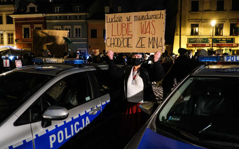 Polska: W Sylwestra policja będzie mogła wystawiać mandaty 