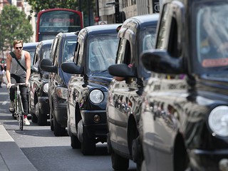 Dziś wielki protest taksówkarzy w Londynie. "Przejazd przez centrum będzie praktycznie niemożliwy"