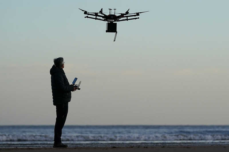 W UE i UK wchodzą nowe przepisy ws. dronów. Co się zmieni dla ich posiadaczy?