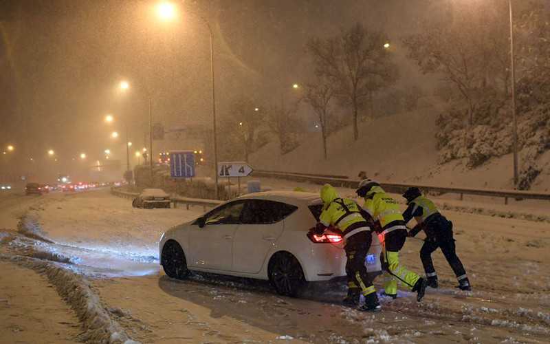 Storm Filomena blankets Spain with snow and wreaks havoc