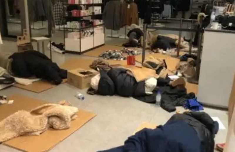 Śnieżyce w Hiszpanii: Ponad 100 osób uwięzionych w centrum handlowym