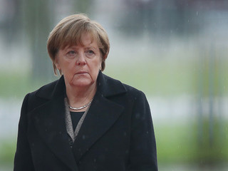 "Merkel doprowadziła do izolacji Niemiec w Europie. Przegrała przez egoizm"
