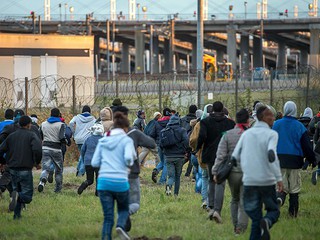Eurotunel żąda odszkodowania z powodu strat spowodowanych przez migrantów