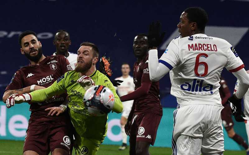 Lyon loses 1-0 at home to Metz