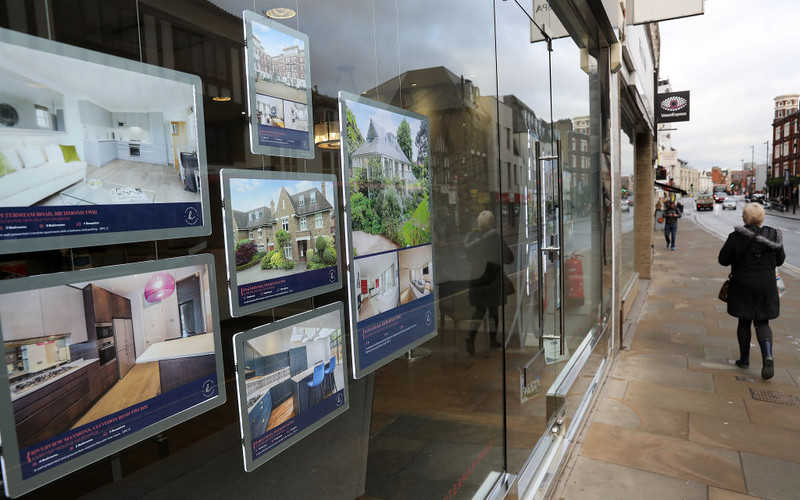 Rosną ceny domów na obrzeżach Londynu, ale w centrum spadają