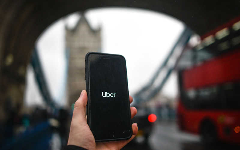 Uber offers free trips to mass vaccination centres in England