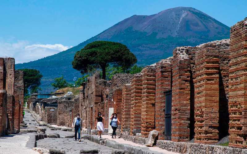 Turysta odesłał kamień skradziony w Pompejach. "Pokornie przepraszam"