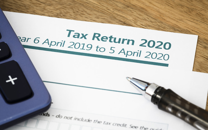HMRC wydłuża termin na rozliczenie się z podatku