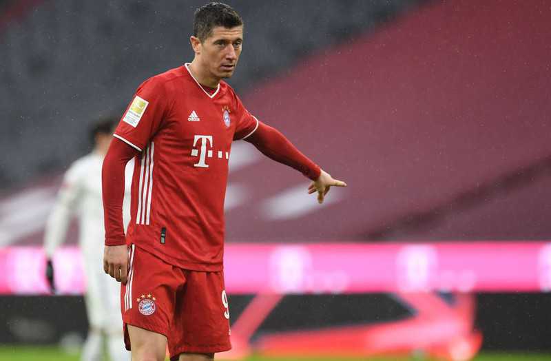 Lewandowski chases Mueller's record, 260 goals of the Pole