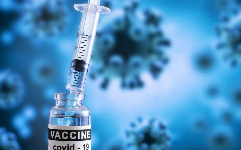 Moderna and Pfizer will test a new version of the South African mutation vaccine