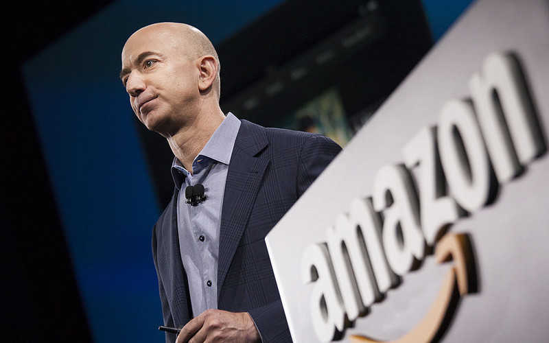 Jeff Bezos to step down as Amazon CEO