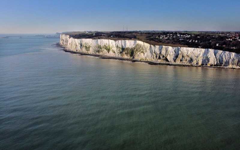 Dover: Część białego klifu runęła do morza