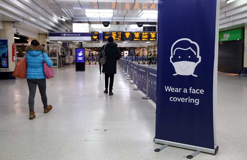 Londoners may be told to wear medical-grade Covid masks on Tube and buses