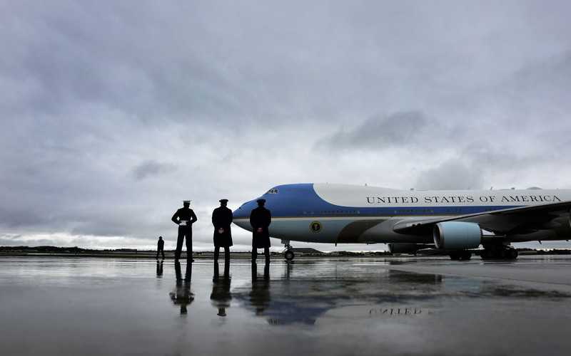 USA: Intruz na terenie bazy wojskowej. Stacjonuje tam samolot prezydenta