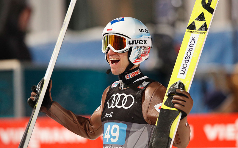 Kamil Stoch second in Klingenthal