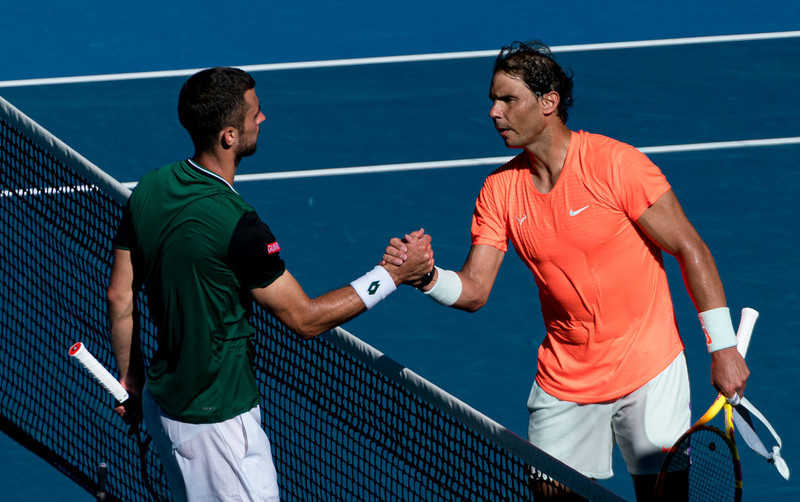 Australian Open: Pewny awans Nadala mimo niedawnych problemów z plecami