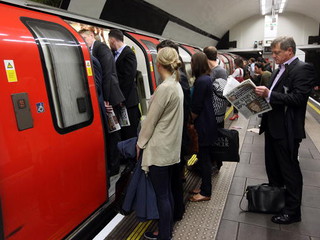 Londyn: Całodobowe metro ruszy w maju? Związkowcy przyjęli ugodę