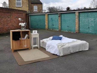 "Pokój" pod gołym niebem w Londynie za £240 miesięcznie
