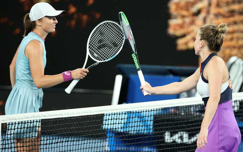 Australian Open: Swiatek lost to Halep in three sets in the 1/8 finals