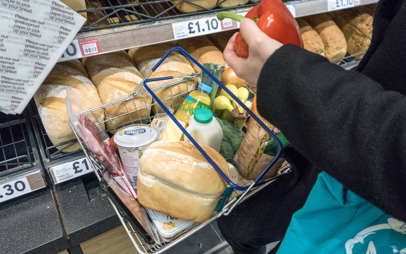 Inflation: Warnings inflation could breach 2% target as prices rise