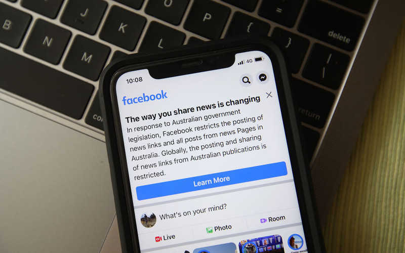 Facebook blocks users in Australia from finding or sharing news