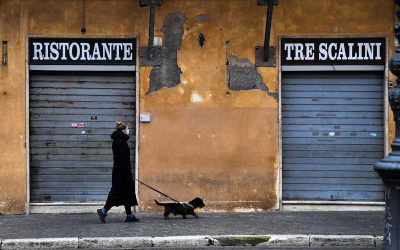 Włochy: Połowie regionów grozi zaostrzenie restrykcji