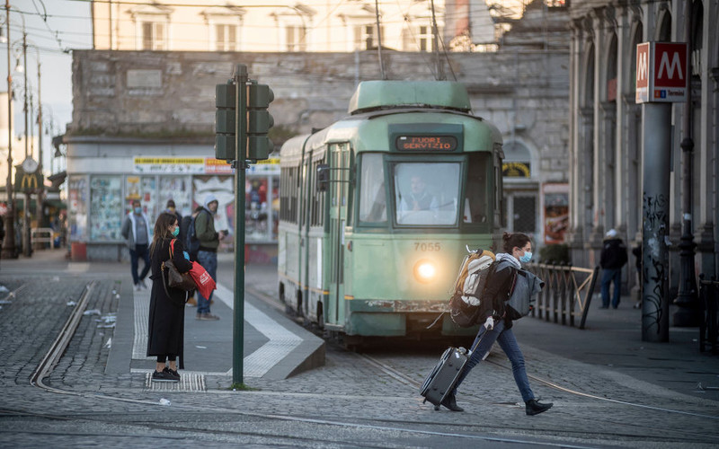 Rome trams take it slowly to avoid going off the rails
