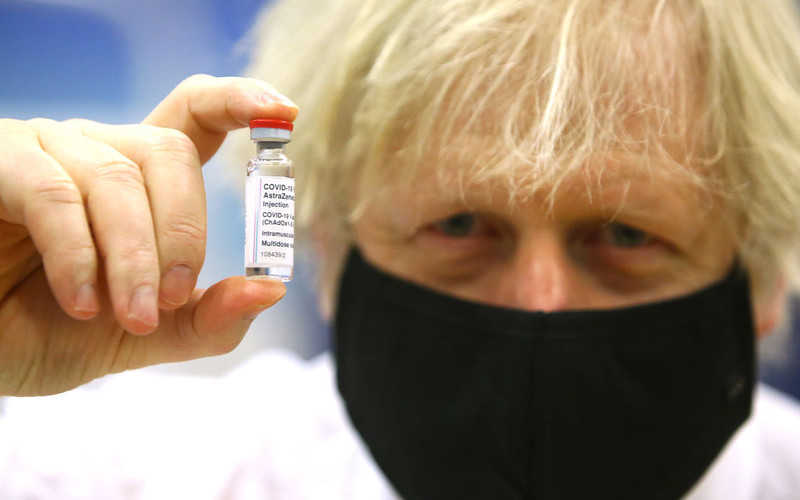 Johnson obiecuje przekazanie nadwyżek szczepionki ubogim krajom
