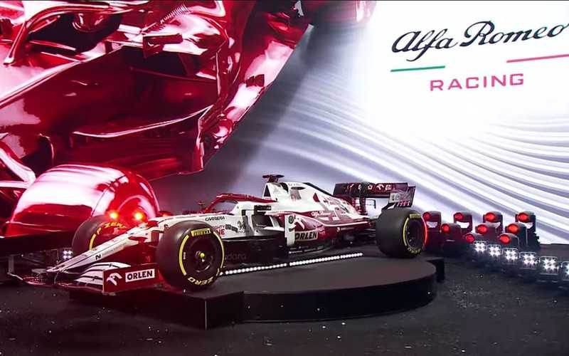 Formula 1: Alfa Romeo Racing Orlen car presented in Warsaw