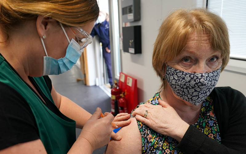 Covid vaccines cut risk of serious illness by 80% in over-80s