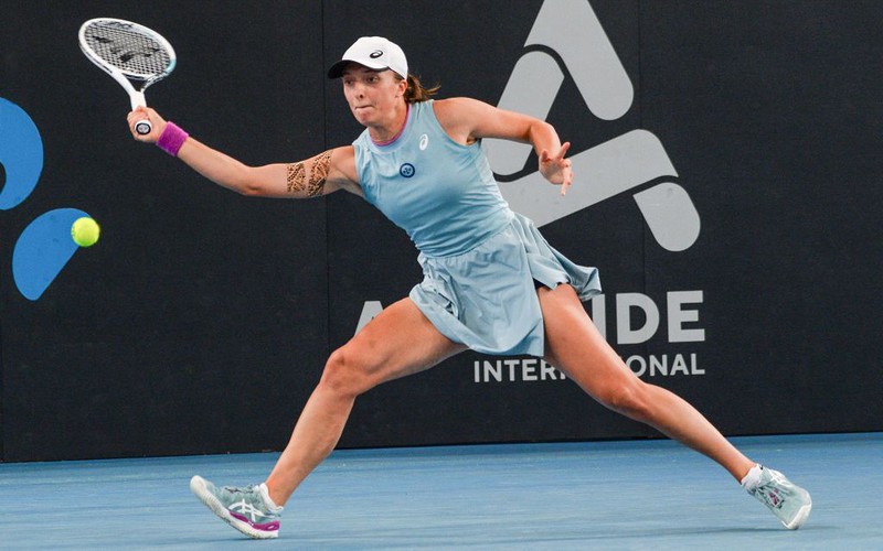 WTA tournament in Dubai: Iga Swiatek in 1/8 finals