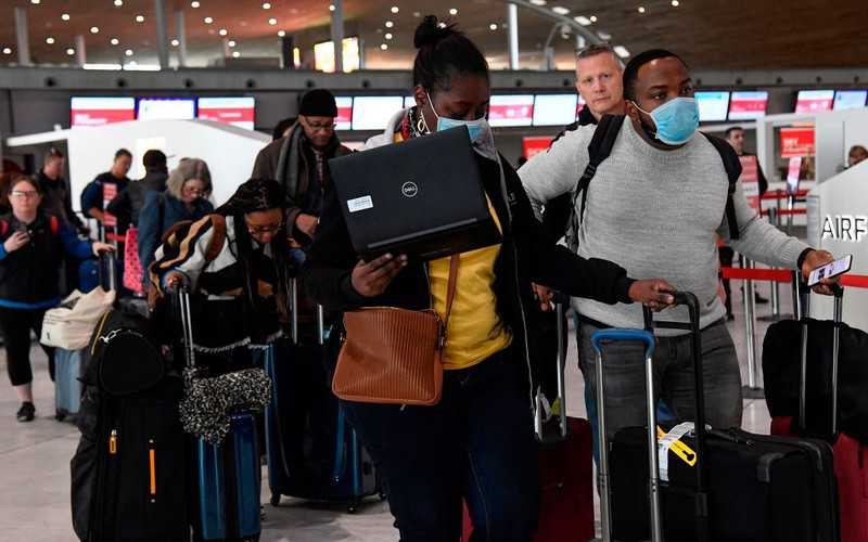 Francja łagodzi ograniczenia dla podróżnych z Wielkiej Brytanii