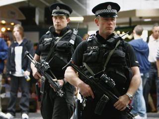 Londyn przygotowuje się na "więcej niż 10 ataków terrorystycznych jednocześnie"