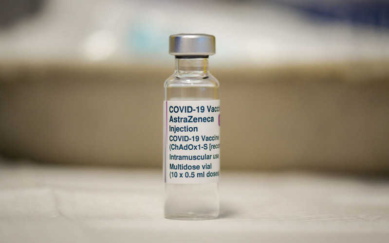 AstraZeneca opublikuje więcej danych o swej szczepionce po krytyce ze strony regulatora w USA