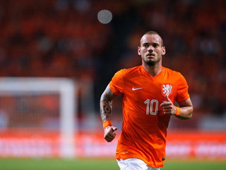 Sneijder nie zagra z Anglią. Jest kontuzjowany