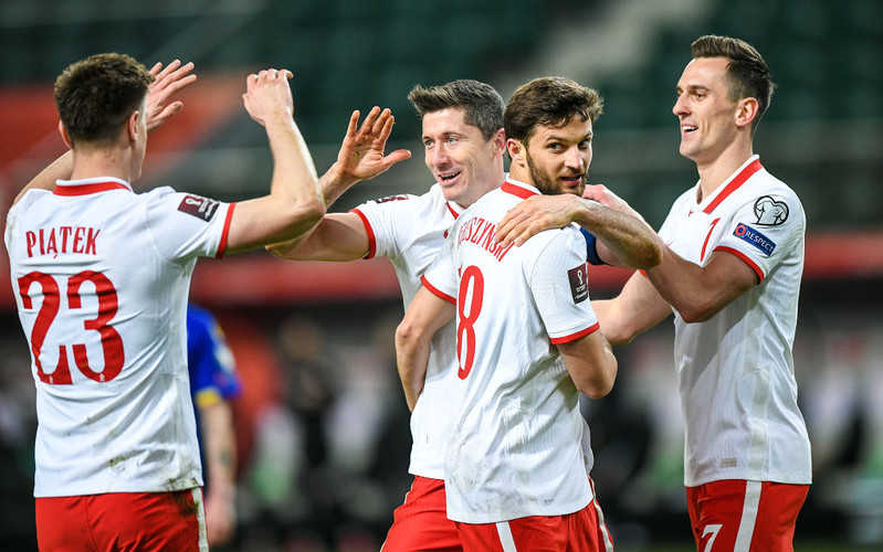 Lewandowski's brace lifts Poland over Andorra 
