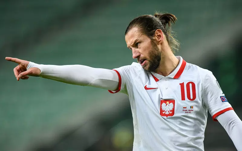 Poland’s Krychowiak could play v England after negative test