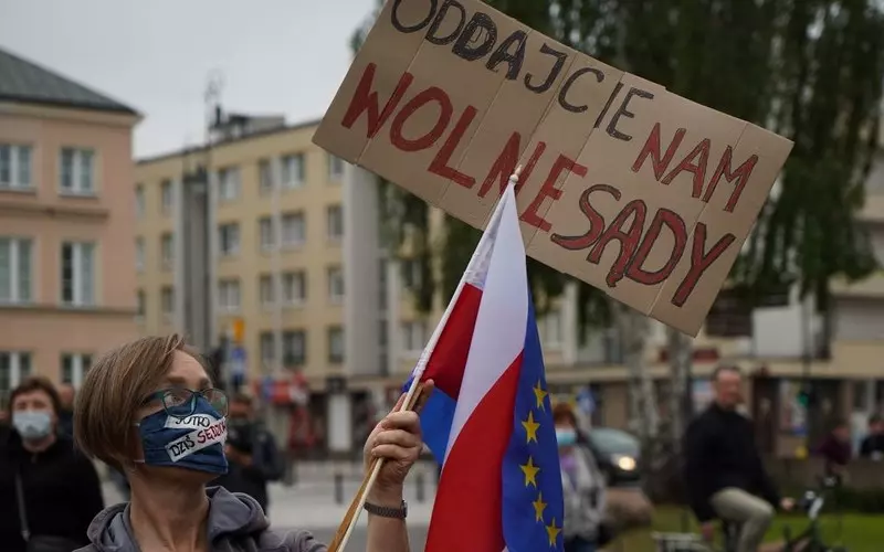 KE pozywa Polskę do TSUE "w celu ochrony niezawisłości polskich sędziów"