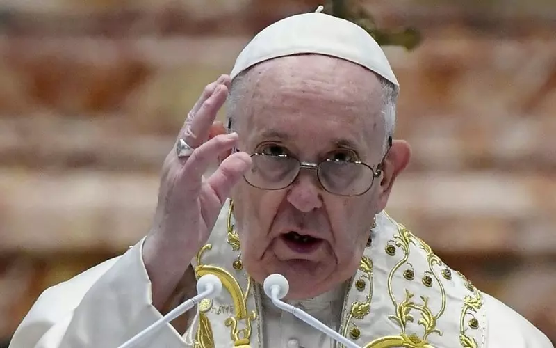 Pope Francis calls for vaccines for poor in Easter message