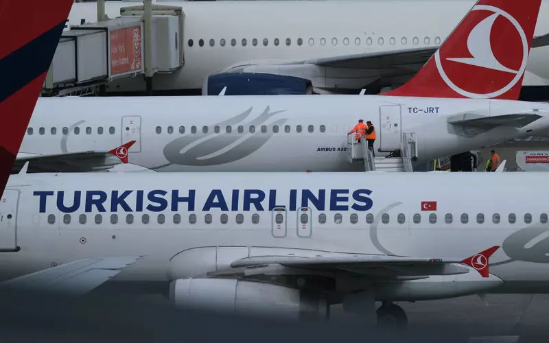 Turkish Airlines plane evacuated at Warsaw Chopin Airport over bomb threat