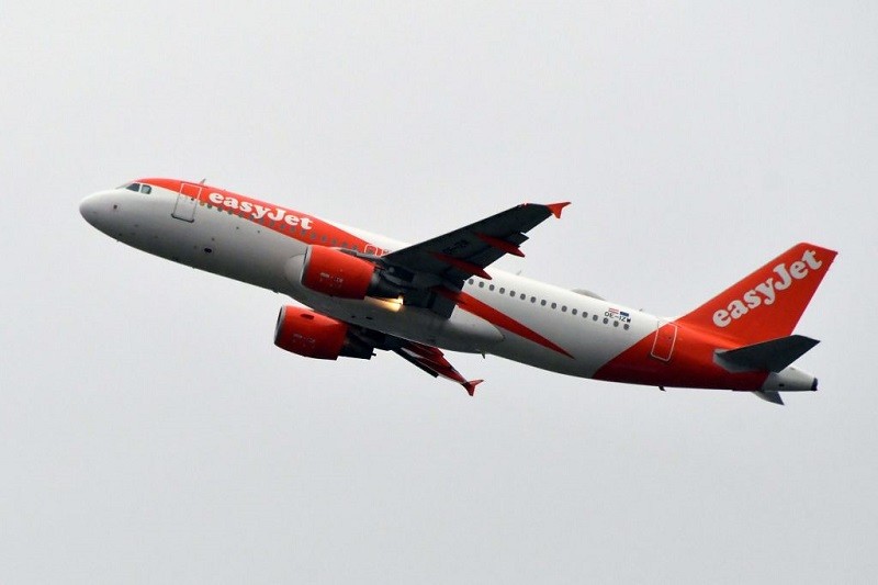 EasyJet CEO criticises testing requirements in Britain's travel restart plan