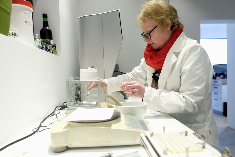 Belgia: Testy na koronawirusa do samodzielnego wykonania w aptekach